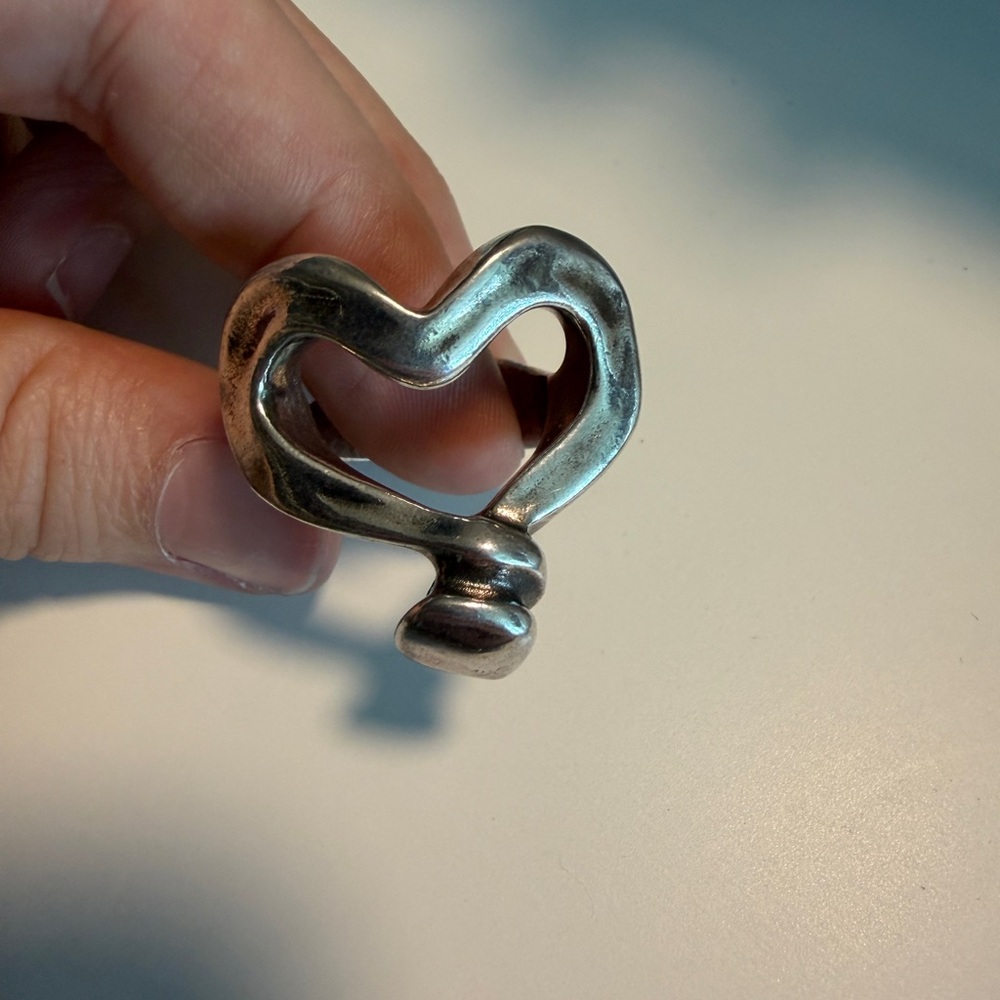 Uno de 50 heart shaped size 8 silver ring